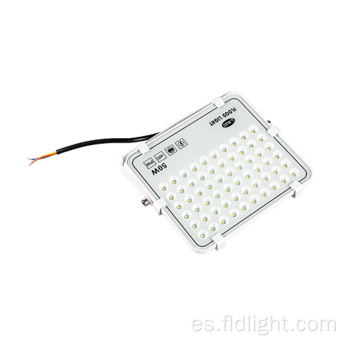 Luz LED de alto brillo con lente de vidrio cuadrada.